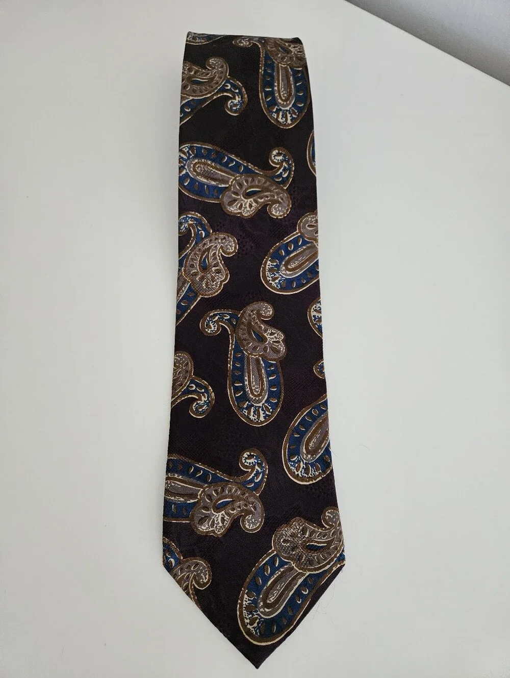 VTG AQUASCUTUM Of London Plum Paisley 100% Silk Tie | SZ 3.75